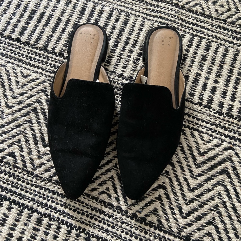 A New Day Shoes Size 8
